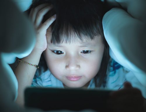 Five Strategies for Parents to Navigate Screen Time with Kids